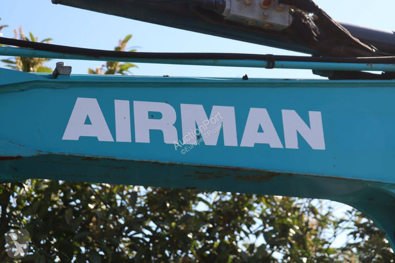 Excavadora Airman AX48U-6A