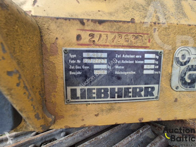 Багер Liebherr R 902