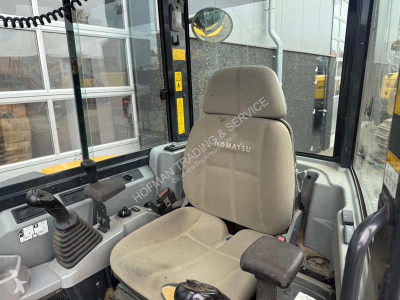 Багер Komatsu PC55MR-5