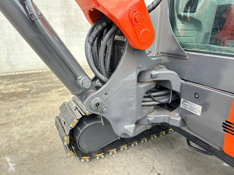Excavadora Kubota KX155-3SZ