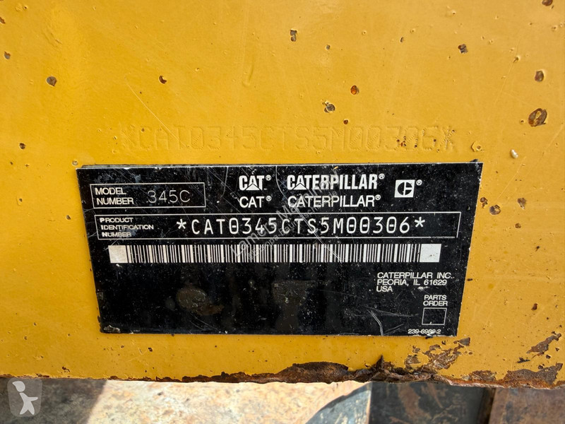 Екскаватор Caterpillar