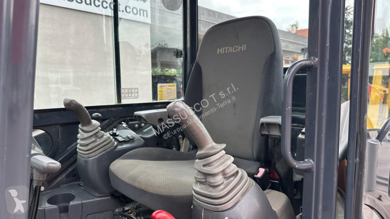 Екскаватор Hitachi ZX65USB-5 CLR