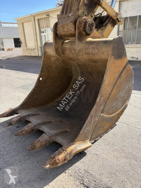 Escavadora Caterpillar