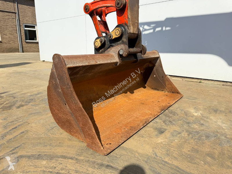 Graafmachine Kubota - Quick Coupler / Hammer Lines