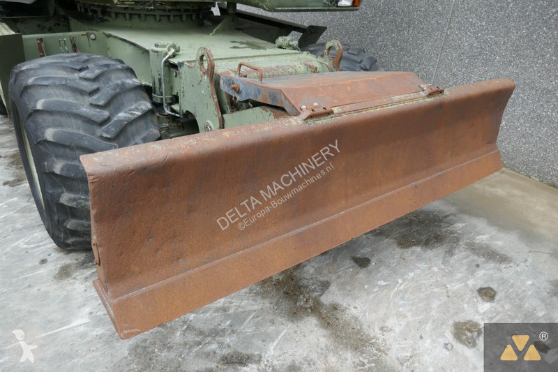 Koparka Caterpillar Ex-army