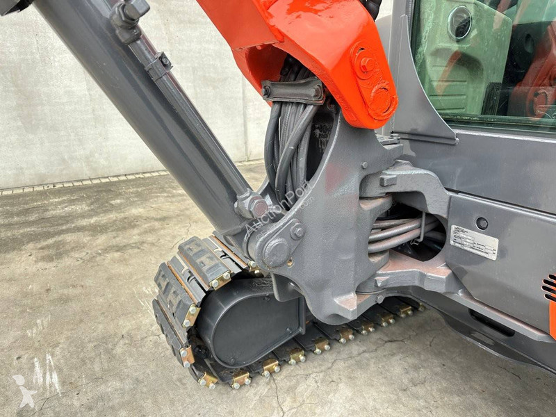 Экскаватор Kubota SZ