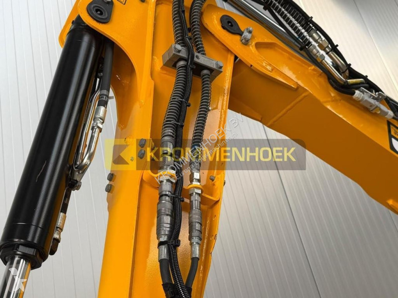 جرافة JCB 36C-1 Engcon Tilt Rotator
