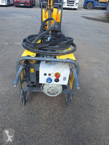 جرافة Wacker Neuson DUAL POWER  DUAL POWER