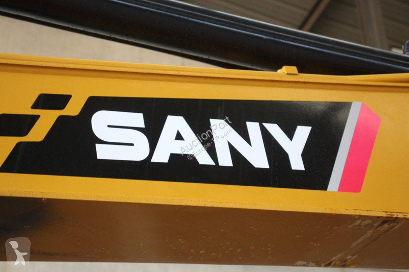 جرافة Sany