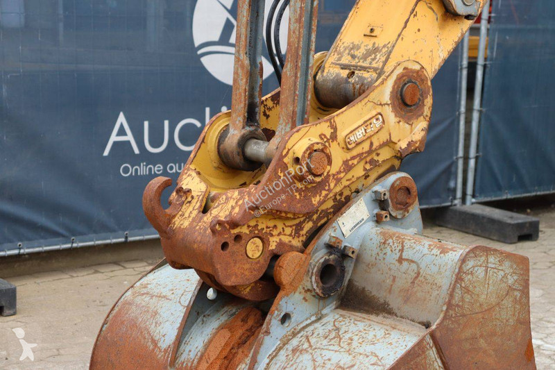 جرافة Liebherr