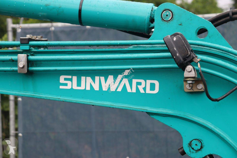جرافة Sunward SWE 20F