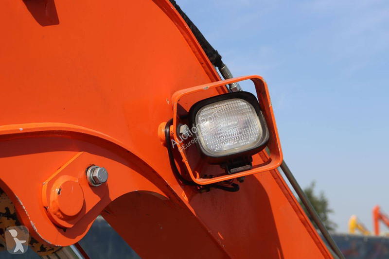 جرافة Hitachi ZX48U-5A CLR