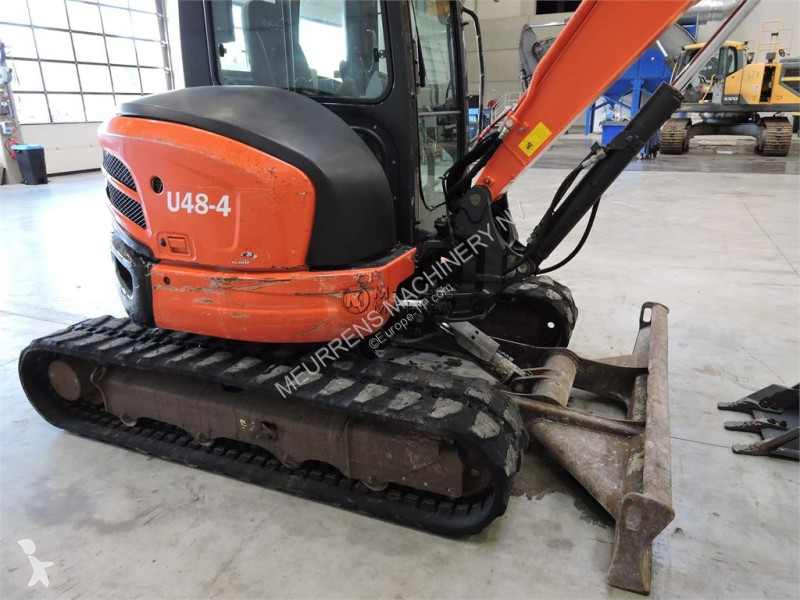 جرافة Kubota U48-4