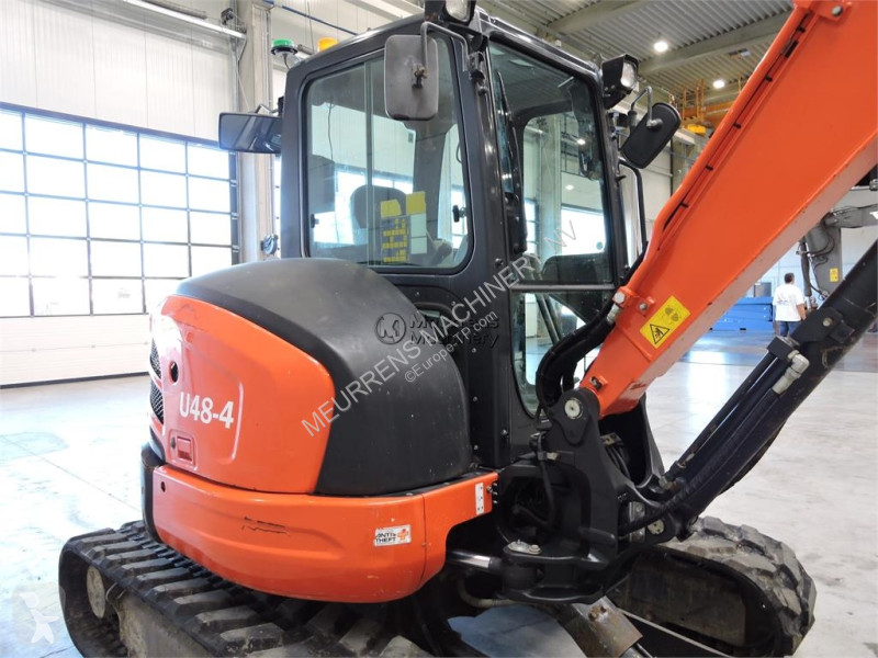 جرافة Kubota U48-4
