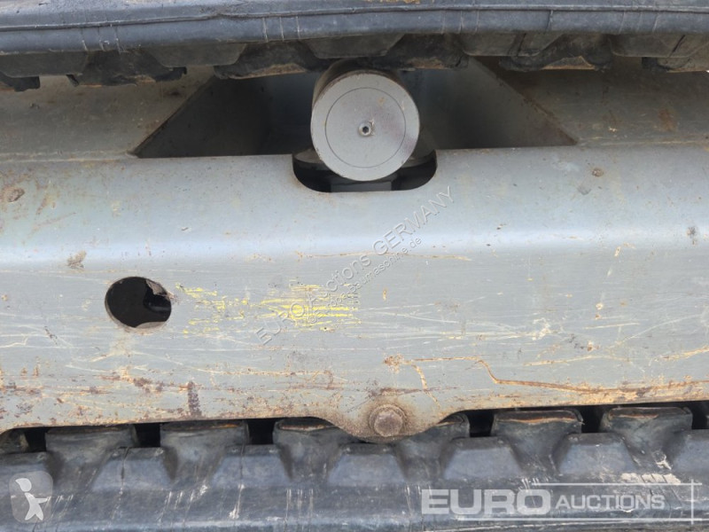 جرافة Volvo ECR25D