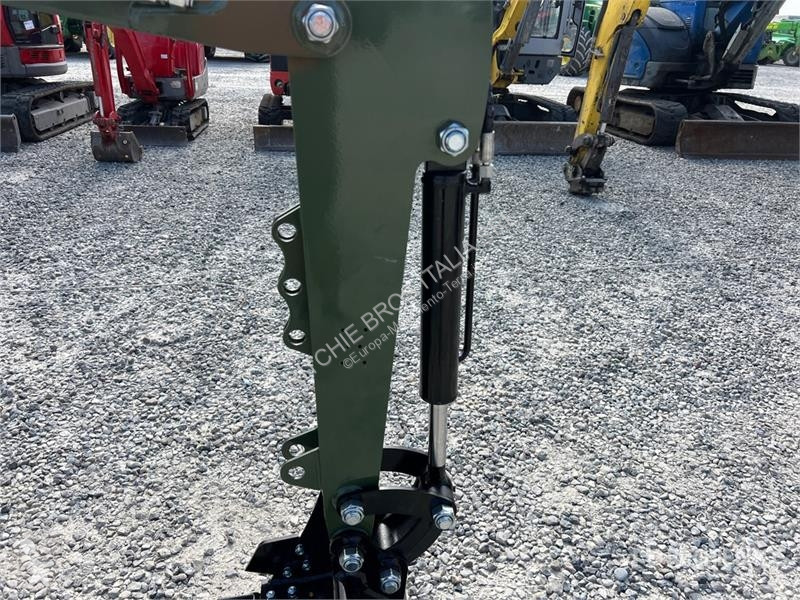 Pelle  Colt KV13 Mini Excavator (Unused)