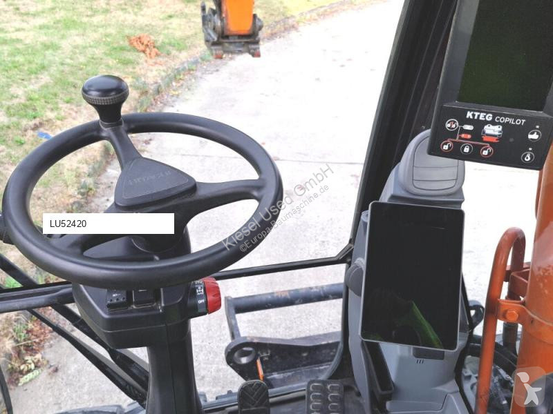 جرافة Hitachi ZX135W-7