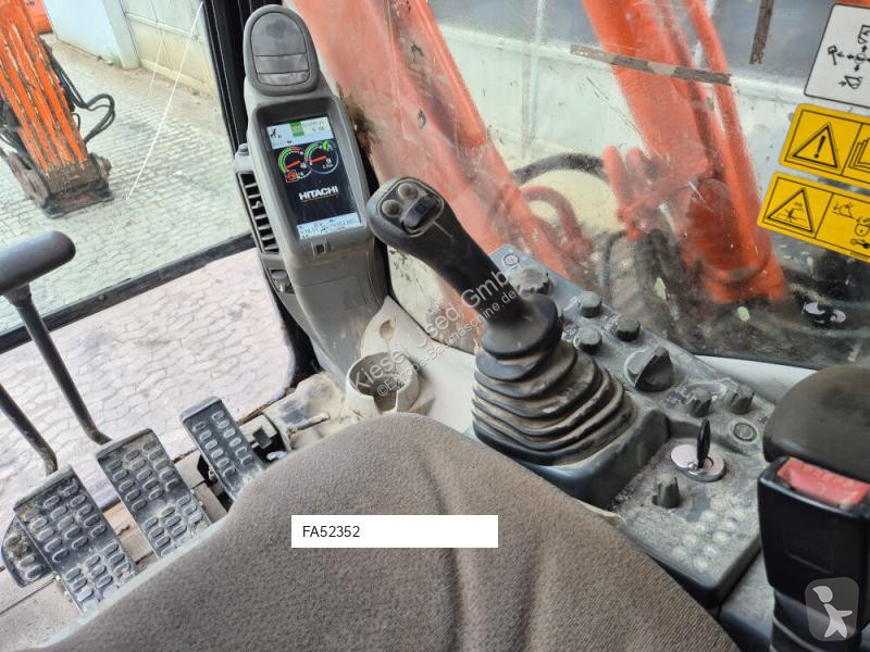 جرافة Hitachi 6