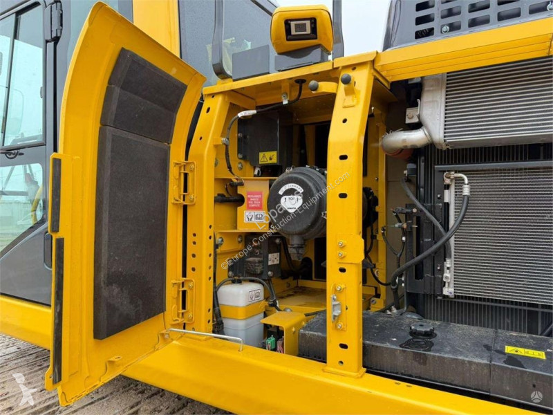 جرافة Komatsu LC11 E0