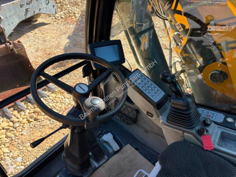 جرافة Liebherr