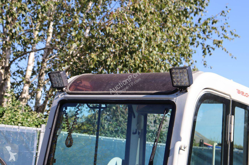 Skovel Takeuchi