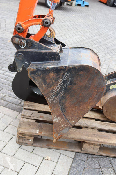 Skovel Kubota
