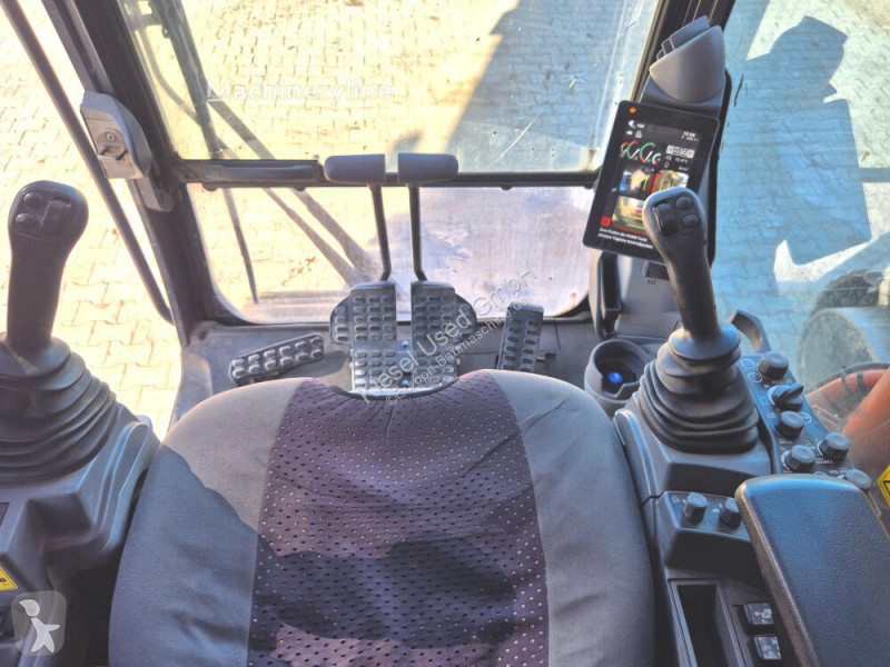 Skovel Hitachi 7