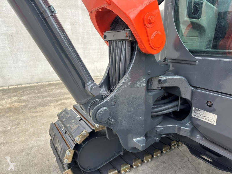 Skovel Kubota SZ