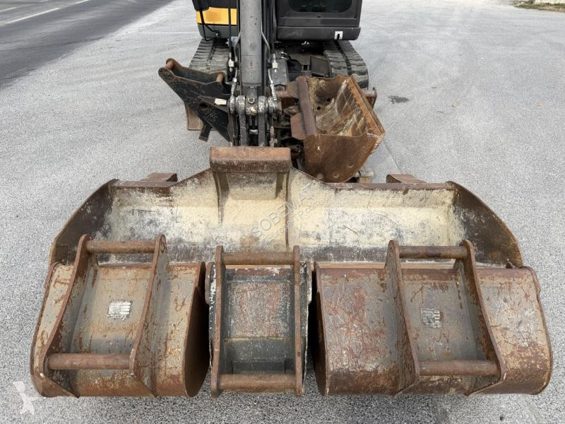 Excavadora Mecalac