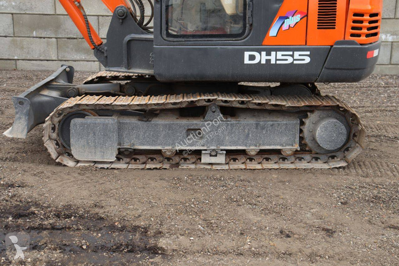 Excavadora Doosan DH55-V
