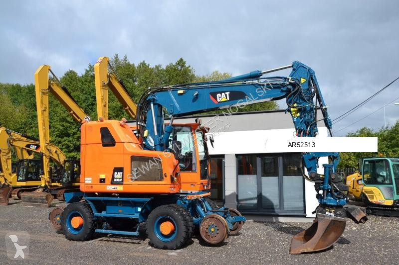 Excavadora Caterpillar M