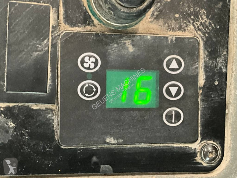 Lopatový nakládač Yanmar Vio 57-U
