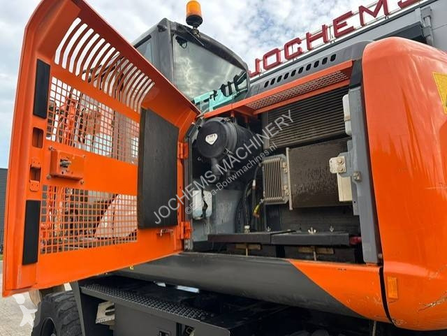 Pelle Hitachi 140 W-5