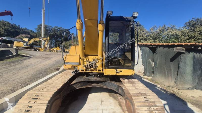 Excavator Caterpillar 320L