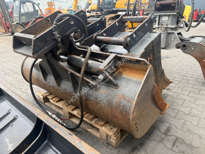 جرافة Kubota KX085-5