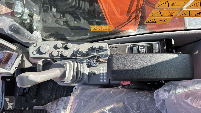Pelle Hitachi 6 SLF