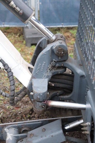 Багер Bobcat