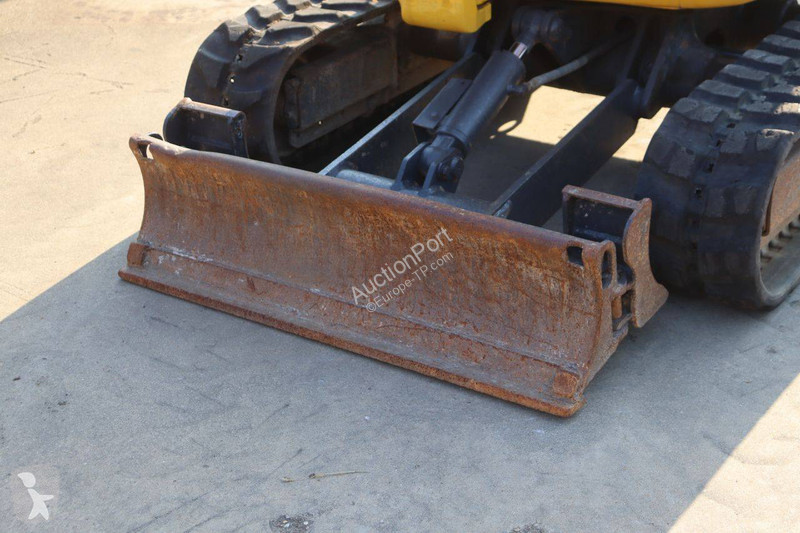Pelle Komatsu PC14R-3HS