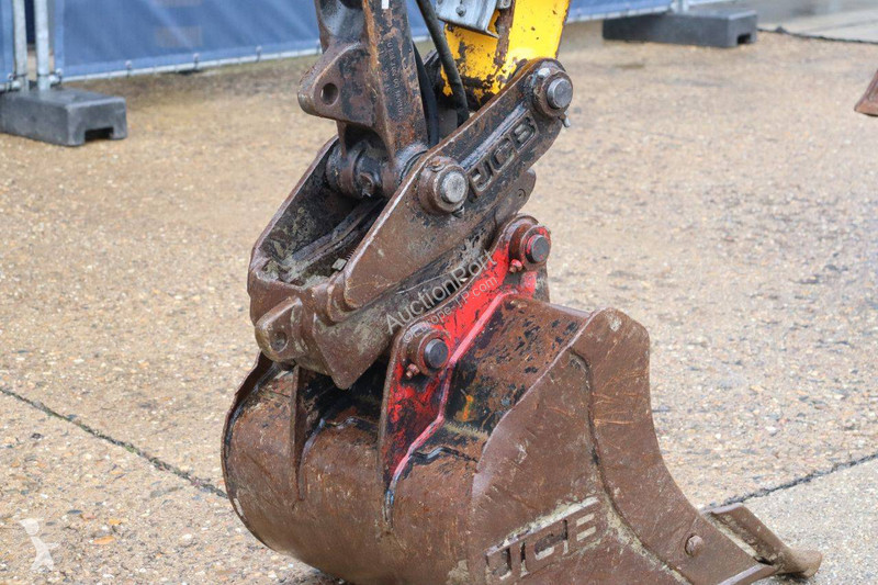 Pelle JCB Z1