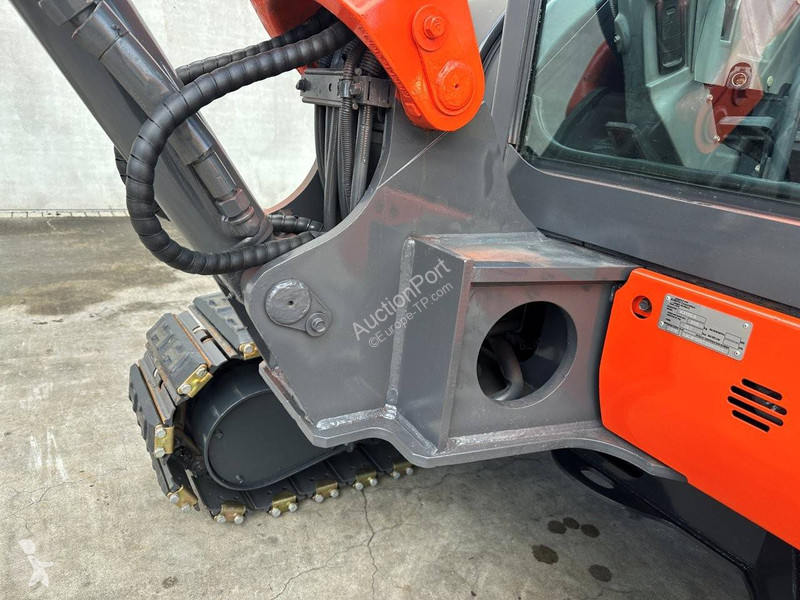 Pelle Kubota KX155-5