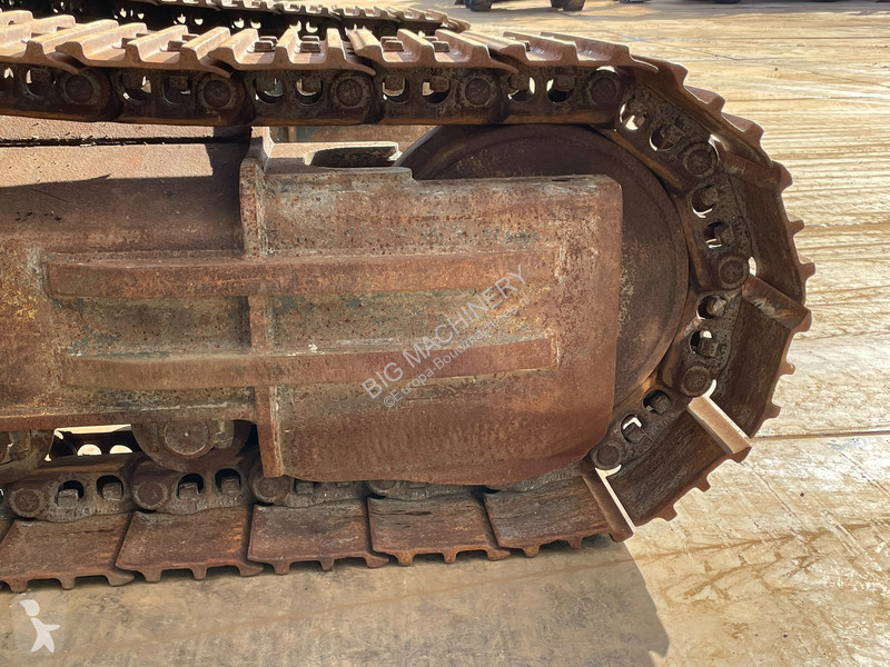Pelle Hyundai Robex 300NLC-9A