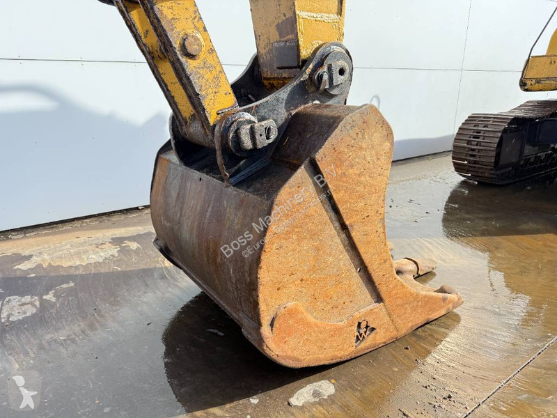 Багер Caterpillar - Good overall condition!