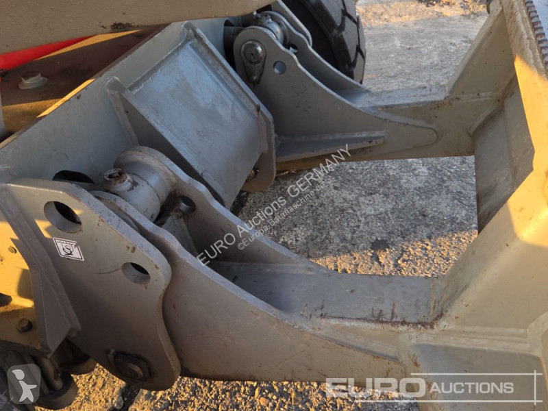جرافة Wacker Neuson 2
