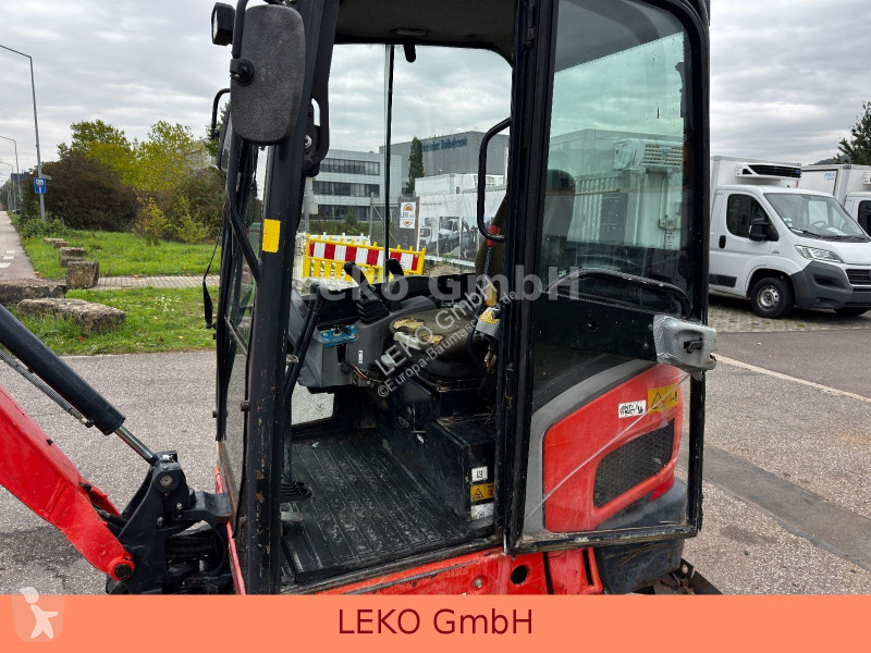 Багер Kubota 0194