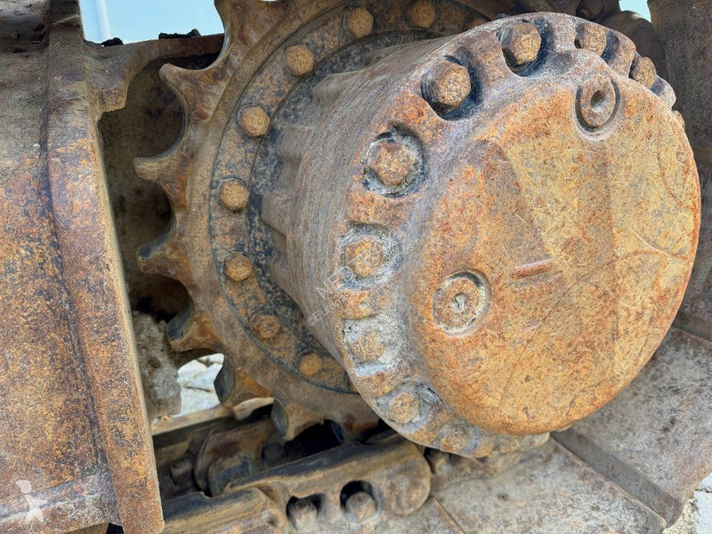 Багер Caterpillar