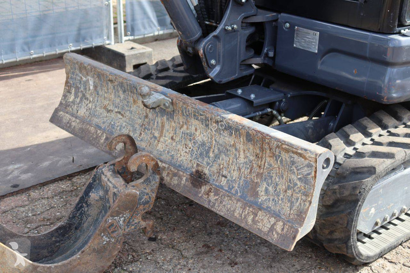 جرافة Eurotrac HE26SR