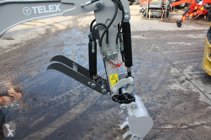 جرافة Terex E19