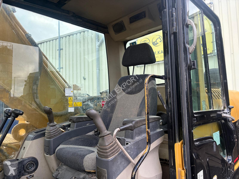 جرافة Caterpillar 322C Excavator - 26.2T -...