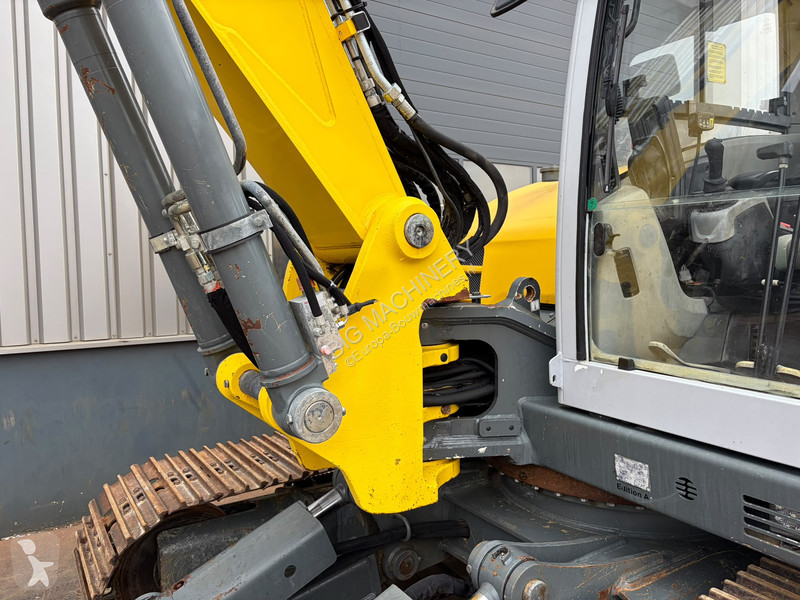 جرافة Wacker Neuson