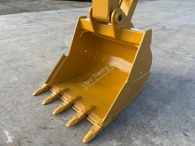 Escavadora Caterpillar 336F Long Reach